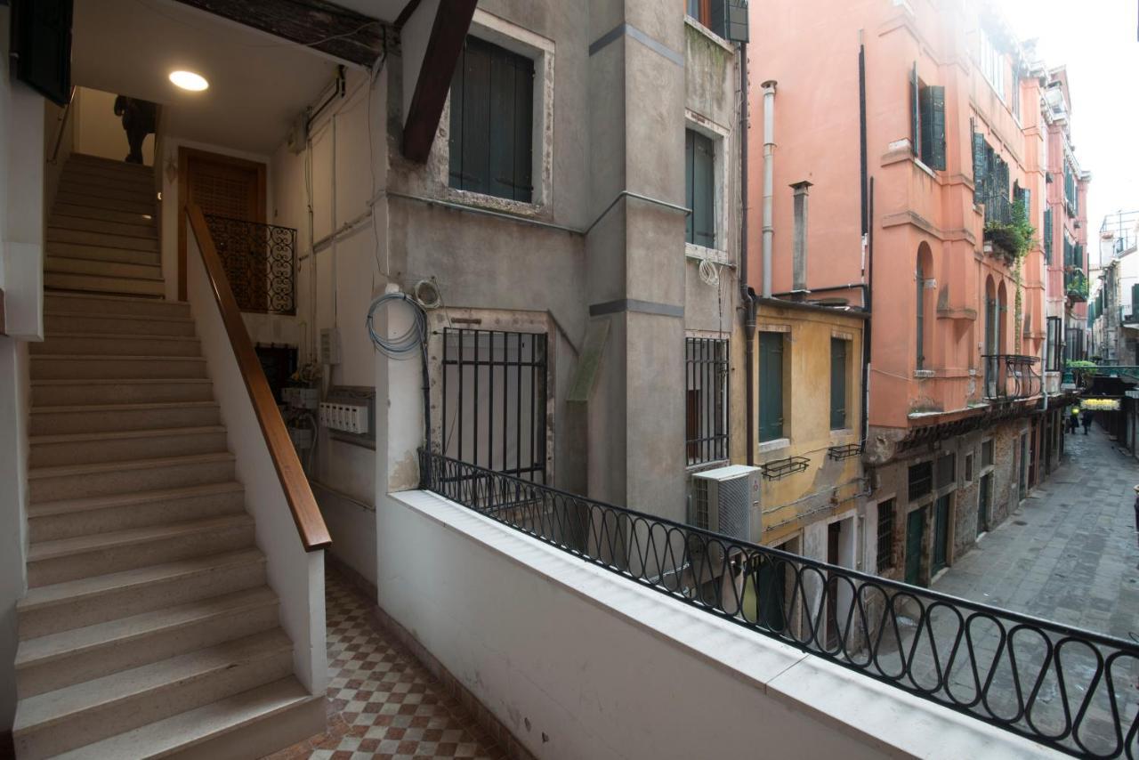 Magic Rialto Hotell Venedig Exteriör bild
